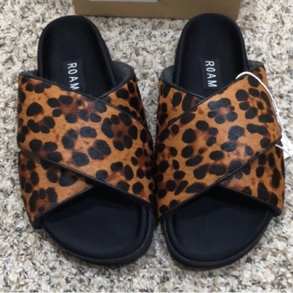 Natural Reflections Wren Cross-Strap Faux Calf Hair Sandals  NEW IN BOX NIB Roam Cross Slides Size 36 6 Brown Leopard